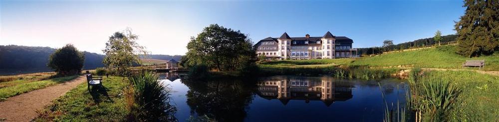 Hofgut Georgenthal Hotel Hohenstein Exterior foto